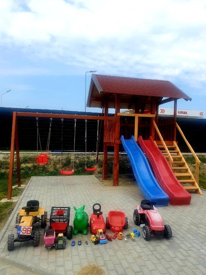 Apartament Vila Karina Carta  Zewnętrze zdjęcie