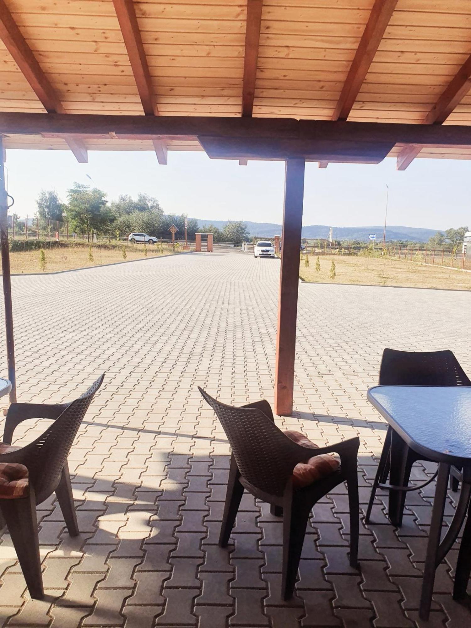 Apartament Vila Karina Carta  Zewnętrze zdjęcie